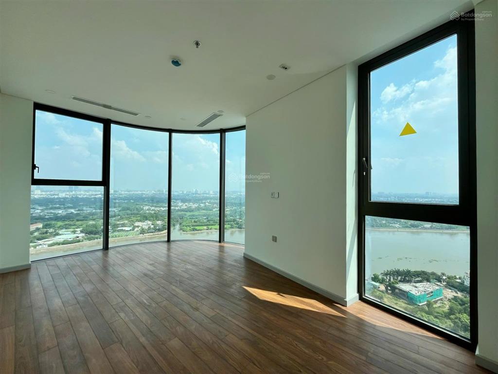 Giá tốt! căn 3 phòng ngủ 131m2  thảo điền green, 3 mặt view sông. giá 23tỷ.  0931 356 ***