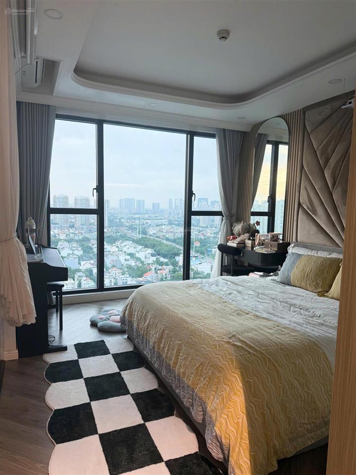 Nhà đẹp tầng cao! bán duplex 02 phòng ngủ, nội thất đẹp, dt 102m/90,24m2. giá 11,5tỷ.  0931 356 ***