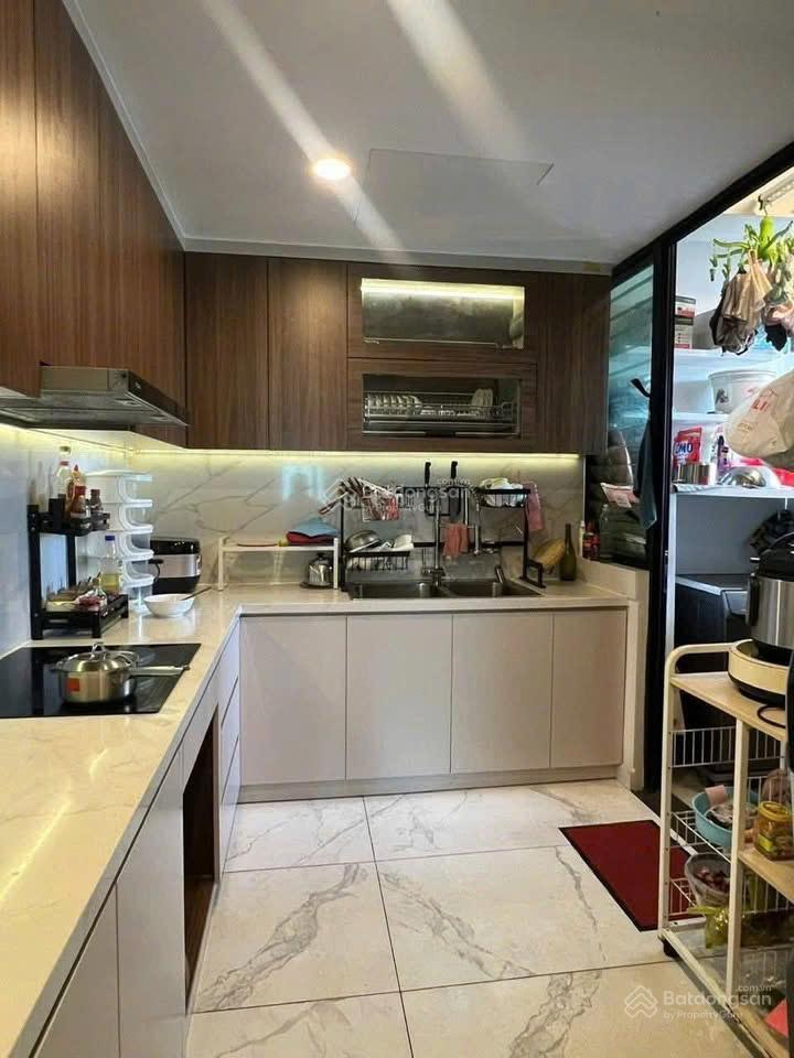 Giá 12,9 tỷ. căn 03 phòng ngủ góc, mã 08 tòa dinezo. dt 110m2, hướng đông nam.  0931 356 ***