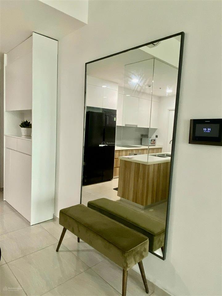 Tầng cao! căn 3 phòng 101m2  q2 thảo điền, full nội thất, view sông. giá 16,9ỷ.  0931 356 ***