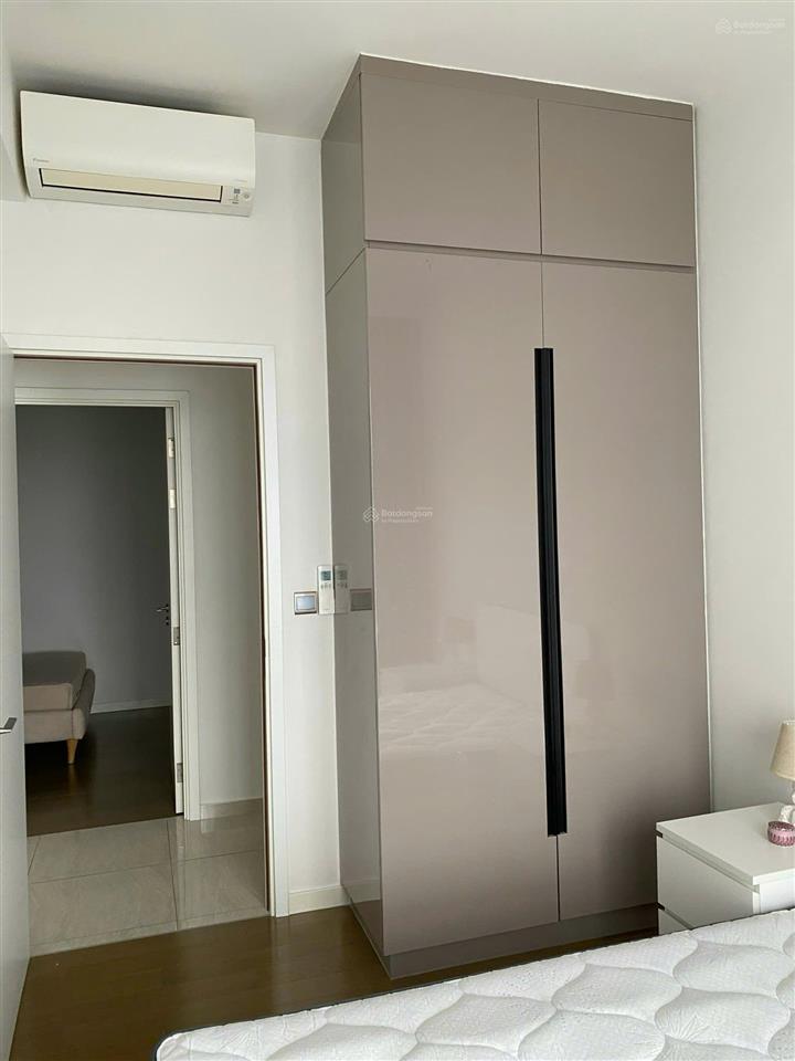 Tầng cao! căn 3 phòng 101m2  q2 thảo điền, full nội thất, view sông. giá 16,9ỷ.  0931 356 ***