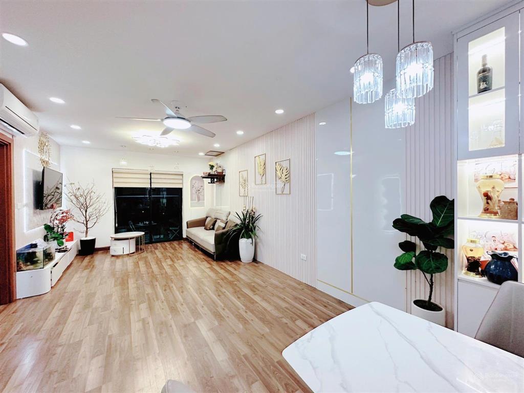 Giá tốt cho thuê ch goldmark city 110m2, 3 phòng ngủ full đồ giá 16 tr/th.  0976 215 ***