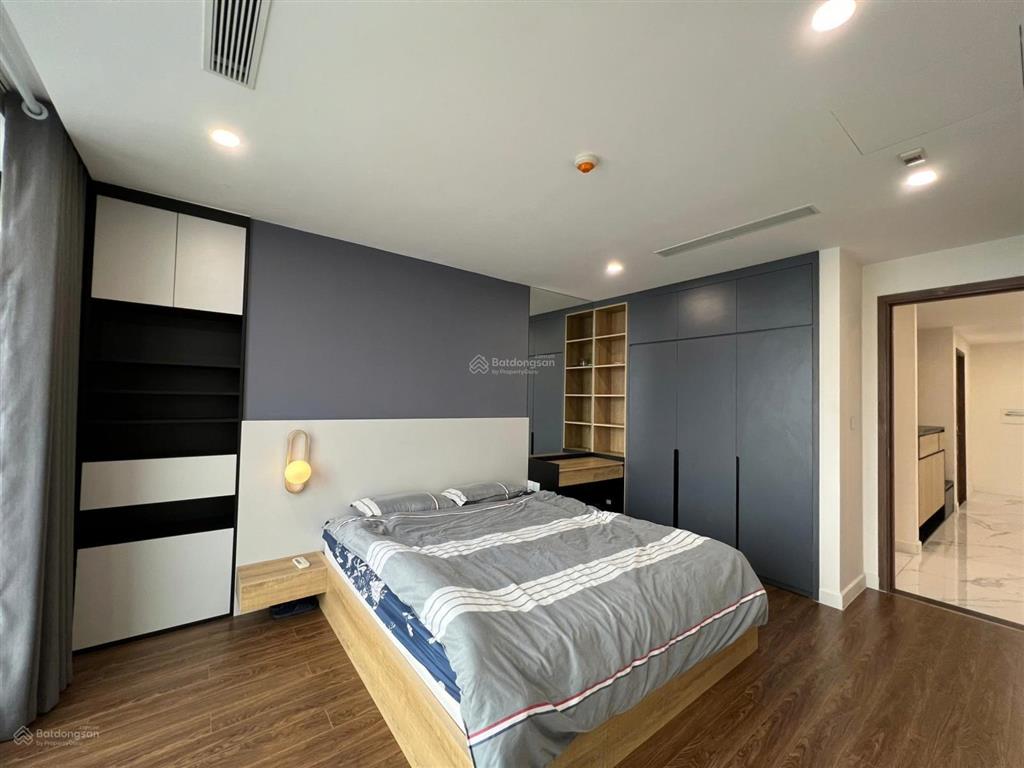 Siêu hot  cho thuê a10 nam trung yên 105m2 3 ngủ full đồ 17tr/th   0976 215 ***