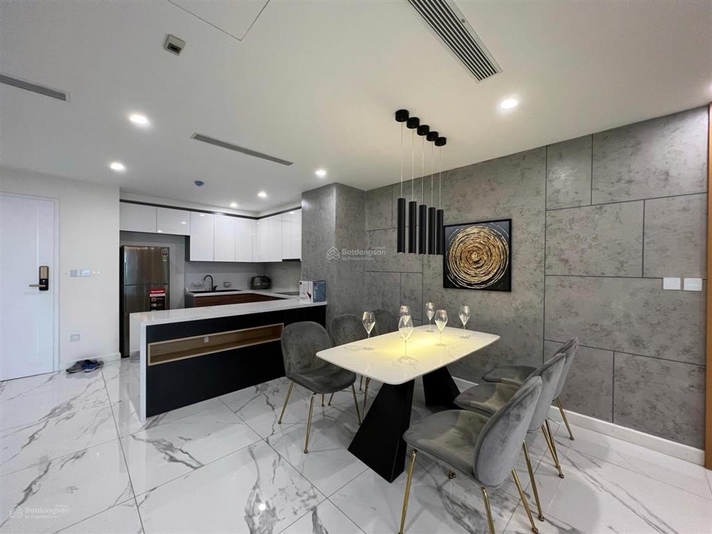 Siêu hot  cho thuê a10 nam trung yên 105m2 3 ngủ full đồ 17tr/th   0976 215 ***