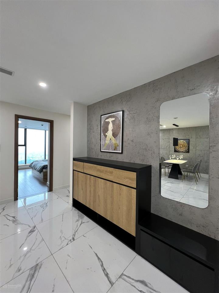 Siêu hot  cho thuê a10 nam trung yên 105m2 3 ngủ full đồ 17tr/th   0976 215 ***