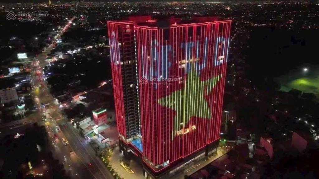 Giá cạnh tranh chỉ 2,2 tỷ cần ra gấp căn hộ 2 phòng ngủ cc the emerald golf view