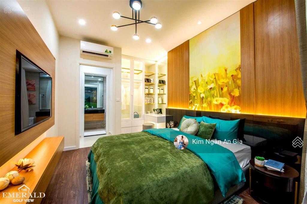 Chuyển nhượng chính chủ gửi bán căn góc 2pn 2wc full nội thất sổ sẵn chung cư the emerald golf view