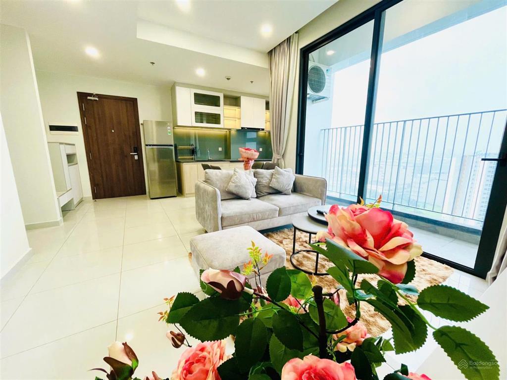 Chính chủ cần bán lỗ căn góc 2pn2wc cc the emerald golf view, full nội thất