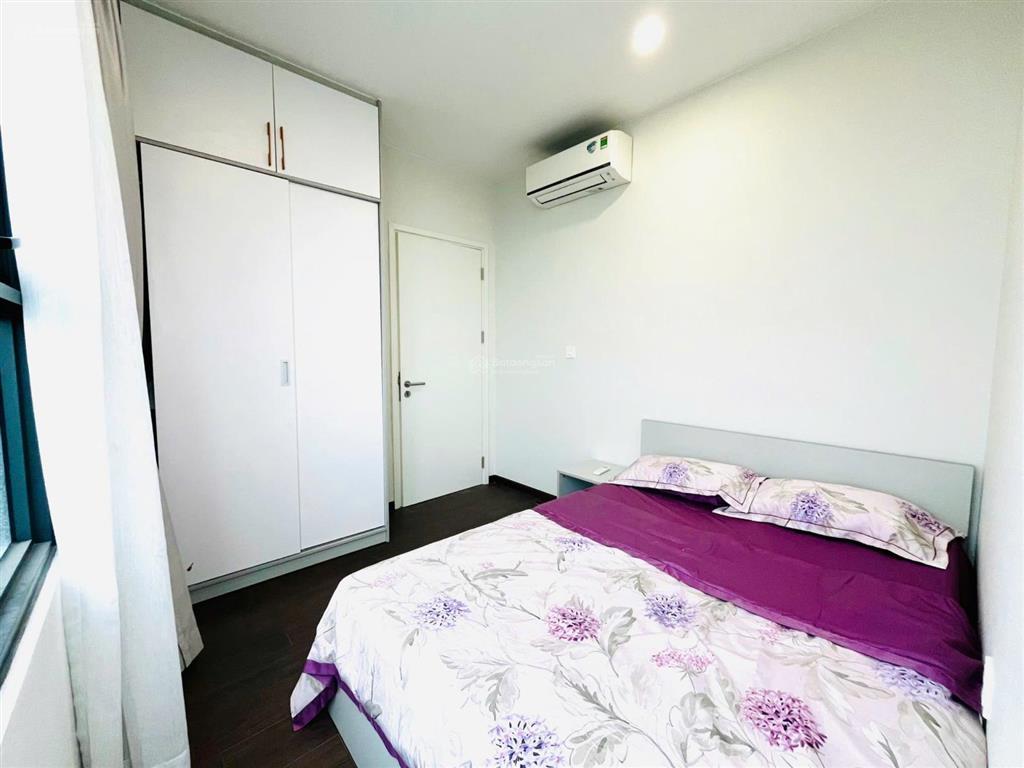 Chính chủ cần bán lỗ căn góc 2pn2wc cc the emerald golf view, full nội thất