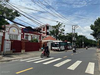 Nhà biệt thự, 2 tầng (10m x 12m) phước long a, quận 9, full nội thất, gara ô tô, 4pn, chỉ 8,2 tỷ