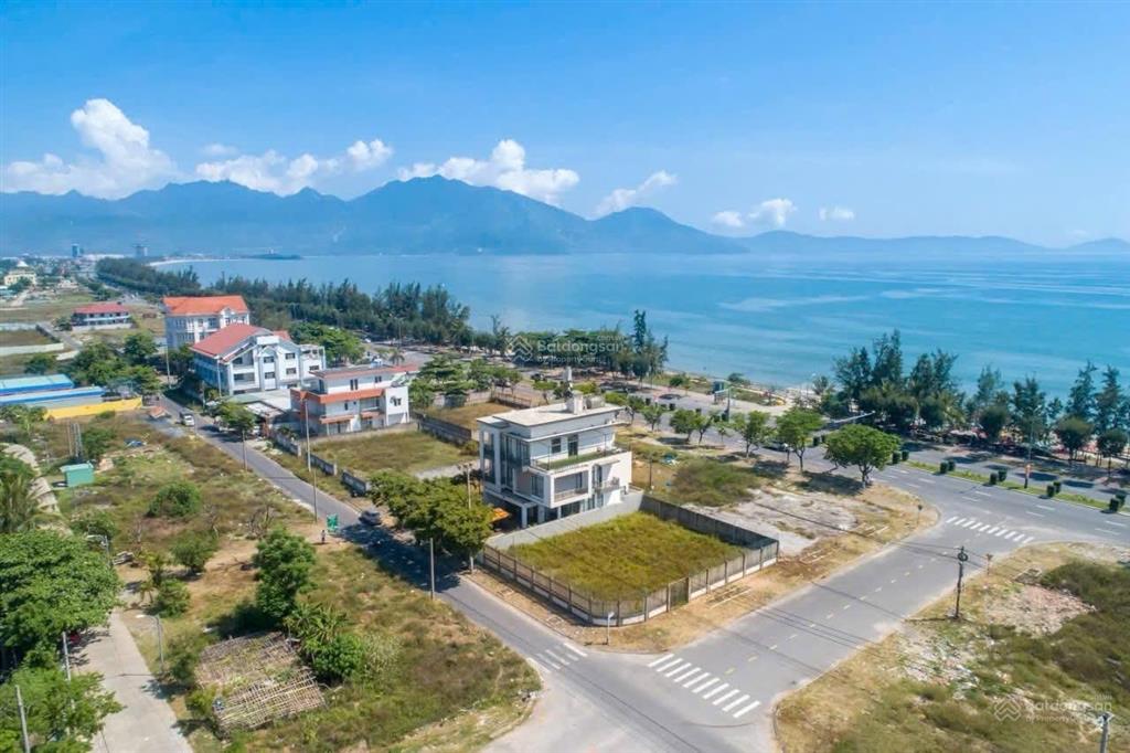 Bán đất cạnh biển mỹ khê ngang 9m thích hợp xây căn hộ, khách sạn, villa giá cực rẻ