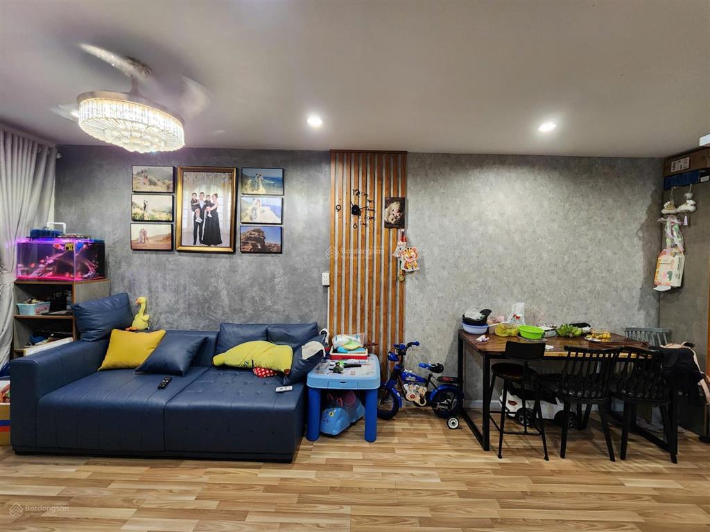 Cho thuê căn hộ nội thất xịn city gate giá 9tr  0901 469 ***
