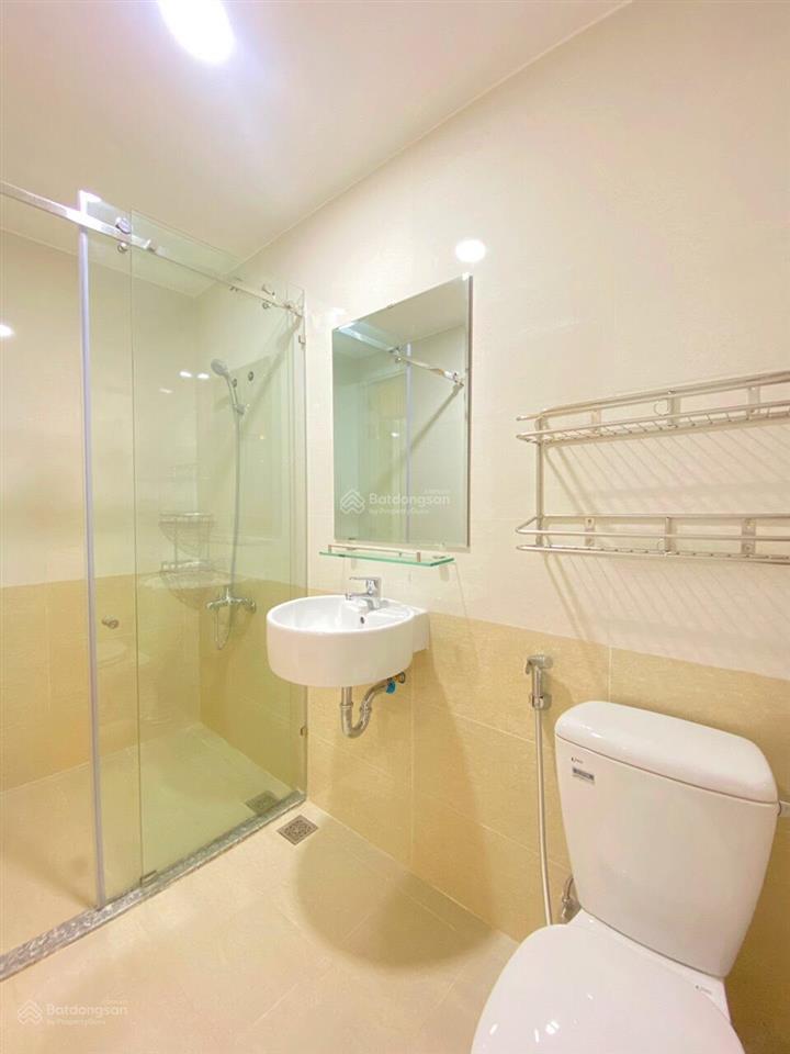 Cho thuê căn hộ diamond riverside giá 8tr vào ở liền 0901 469 ***