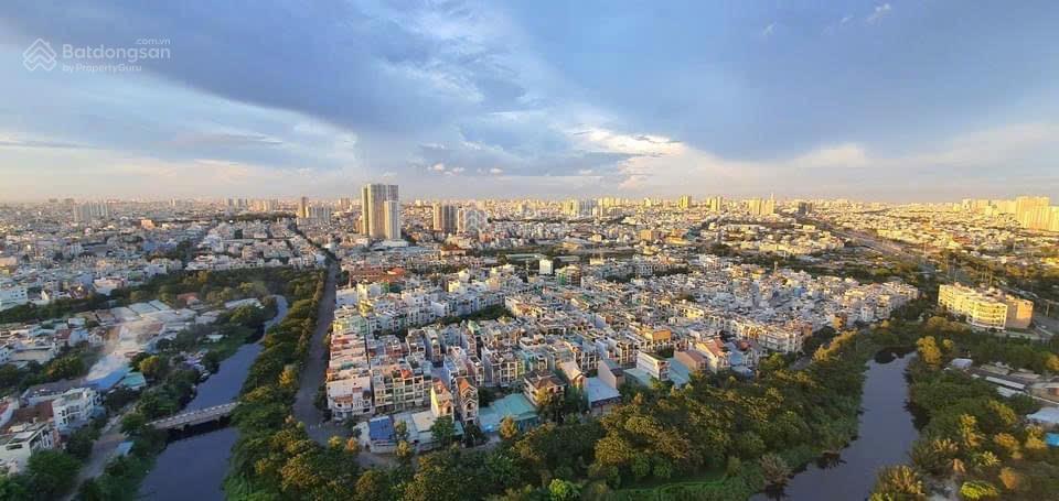 Bán căn 2 phòng ngủ 72m2 nhà trống giá 3 tỷ  nhà mới 99%  chung cư diamond riverside 0901 469 ***