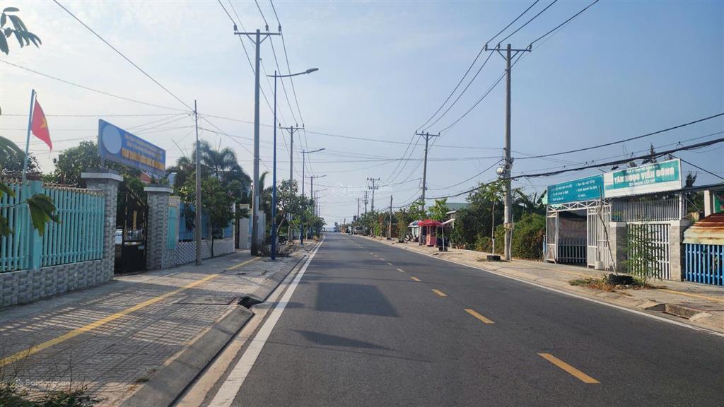 Bán đất mặt tiền đường tắc xuất cần giờ, diện tích 90m2, full thổ cư, gần vin cần giờ, giá 6,6 tỷ