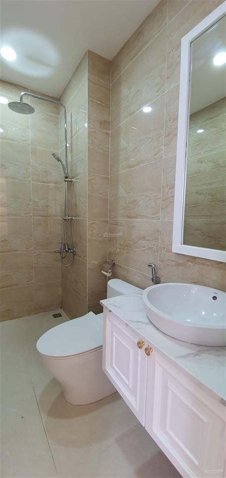 Cho thuê nhà lavila nguyên căn 23 triệu/tháng xem nhà  0909 499 ***