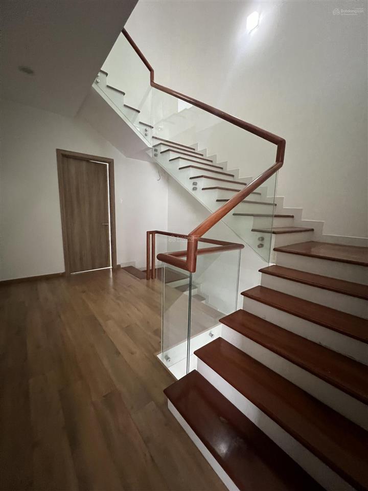 Cho thuê nhà nine south nguyên căn full nội thất 25 triệu