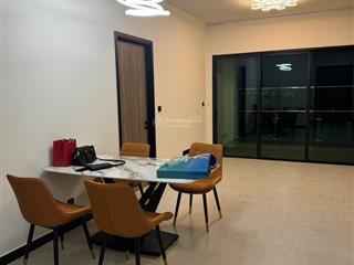 Bán nhanh 7,8 tỷ đã bao full sổ. căn 2pn diện tích lớn 84m2, view sông thoáng. xem nhà được