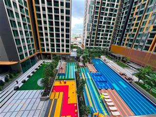 Bán gấp 7.65 tỷ căn 2pn 77m2 diện tích lớn nhất toà c. view hồ bơi, tầng rất đẹp. giá chốt nhanh
