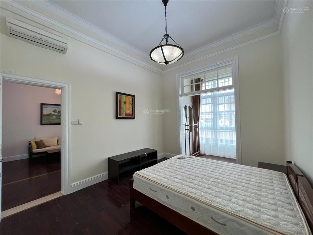 Cho thuê căn hộ the manor  mễ trì 2 phòng ngủ 106m2 cơ bản hoặc full đồ giá 20tr/tháng (đã trống)