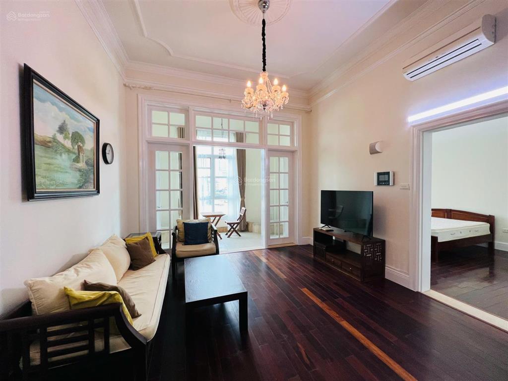 Cho thuê căn hộ the manor  mễ trì 2 phòng ngủ 106m2 cơ bản hoặc full đồ giá 20tr/tháng (đã trống)