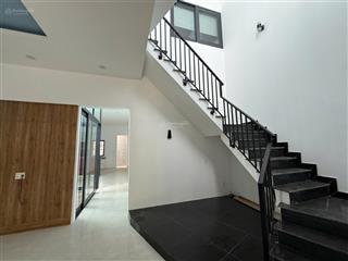 Sụp hầm cần bán gấp nhà 2 tầng mt phạm đình hổ 140m2 ngang 7m gía 8.5 tỷ  0905 350 ***