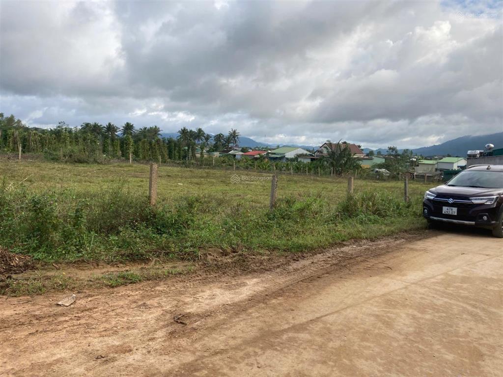 Bán đất 2 mặt tiền tại thị trấn m'đrắk cũ phù hợp biệt thự nghỉ dưỡng