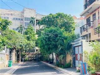 Gia đình cần bán manh đất 140m2, đường 8m, quốc hương, thảo điền  kdc cao cấp  yên tĩnh