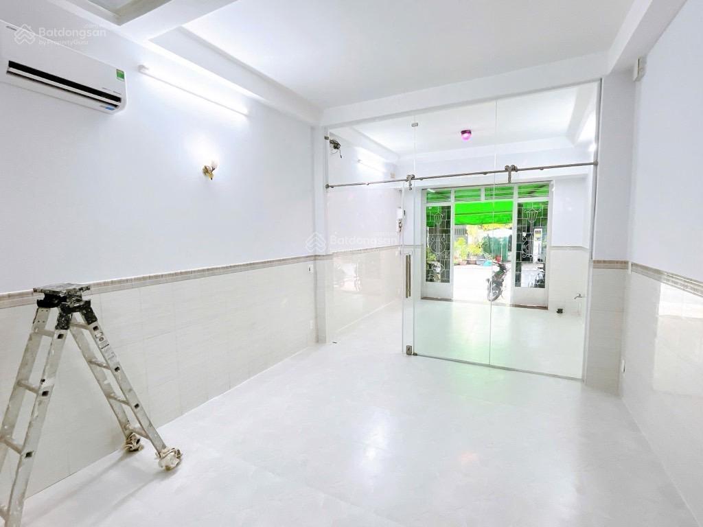 1 căn duy nhất nhà mặt tiền đường lê sao 12m  khu đồng bộ tân phú