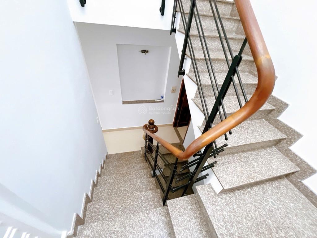 1 căn duy nhất nhà mặt tiền đường lê sao 12m  khu đồng bộ tân phú