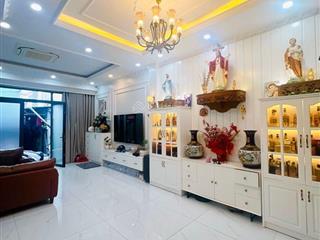 Nhà hiếm (5.25m x 15m) đường lê thúc hoạch  mới xây rất xịn vào ở ngay đón tết