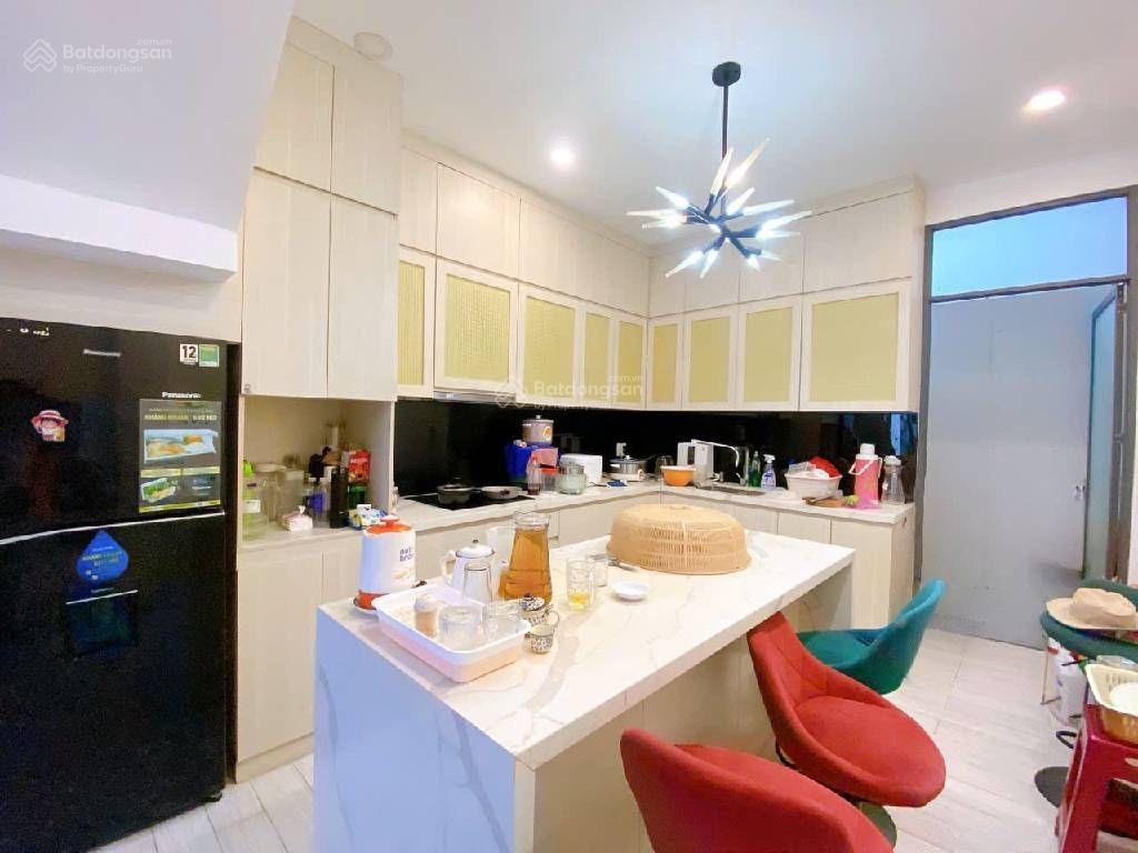 Hiếm căn góc đường thạch lam (ngang 4.5m)  tân phú  đang cho thuê 17tr/ tháng
