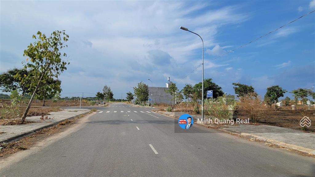 Bán gấp đất xã đồi 61, đường n3, dự án diamond city, 103m2, giáp tt trảng bom, nhỉnh 1 tỷ