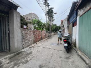 Chủ cần bán nhanh trong tuần nhà 3 tầng ô tô thông cổ bi, giá 4,2 tỷ