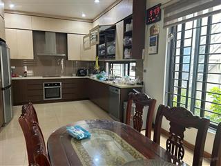 Tòa nhà 99m2 7 tầng, có hầm, thang máy khu phân lô trung hòa  54 tỷ