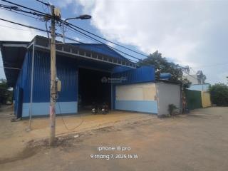 Cho thuê kho xưởng 1000m mới tại lê thị riêng, phường thới an, q12. đường xe tải