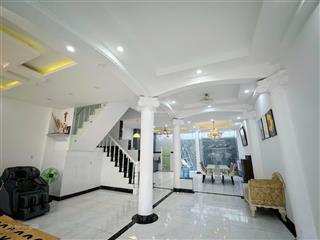 Bán biệt thự đừơng số 10 khu dân cư phong phú 5, bình chánh