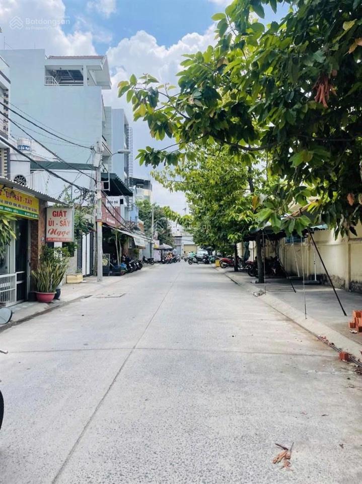 Bán nhà quận 8 gần chung cư pegasute