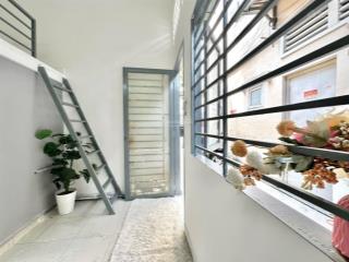 Phòng gác lửng cao 2m cửa sổ trời thoáng mát đ. dương thị mười gần bv quận 12  khu an ninh