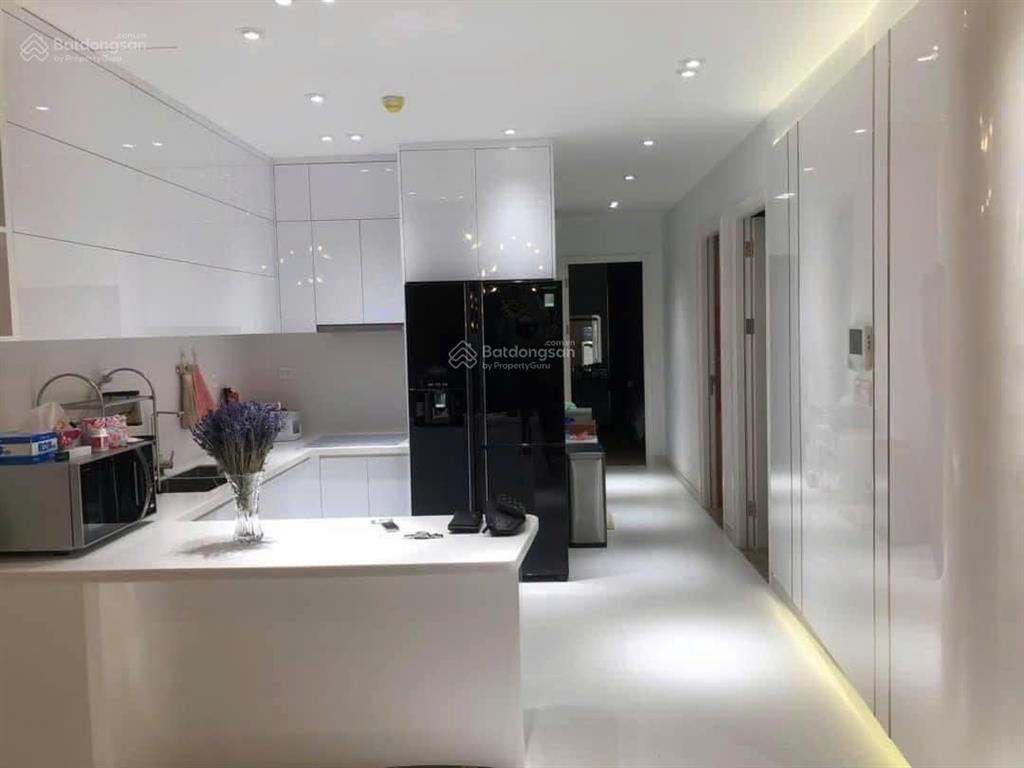 Bán gấp căn hộ sổ đỏ 3pn 92m2 chỉ 6,49 tỷ view sông đẹp thoáng kế tt q1,3,4,5,7,8.  0903 303 ***