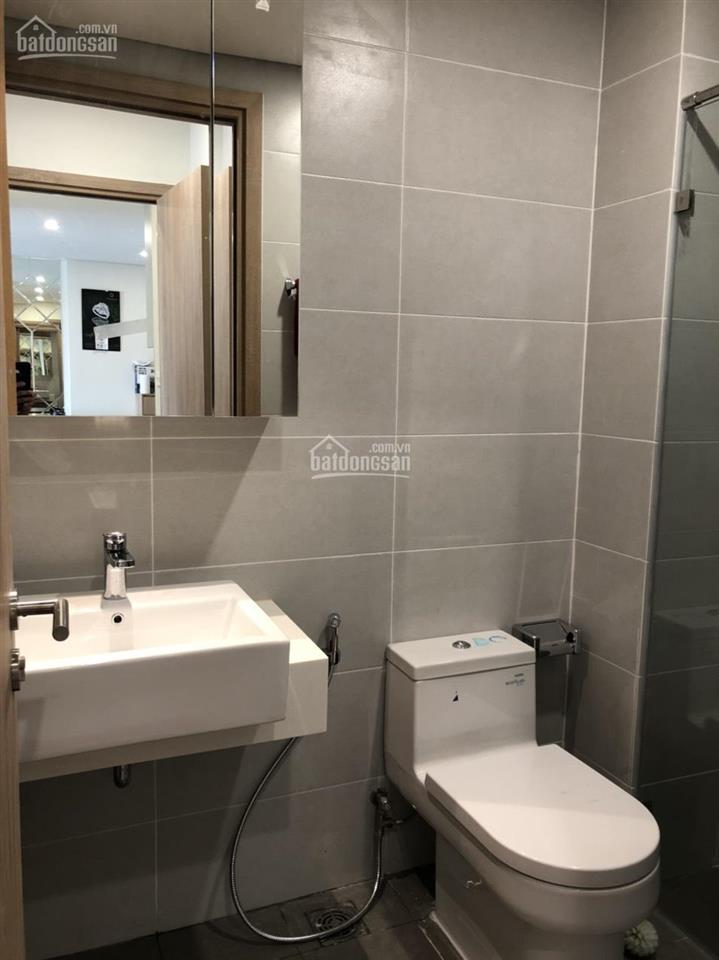 Cho thuê căn ban công lớn 91m2 16 triệu/th 3pn 2wc view sông gần tt q1,3,4,5,7,8. 0903 303 ***