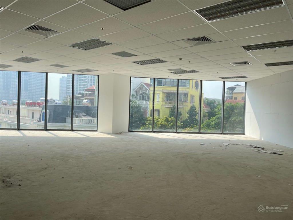Ban quản lý bán sàn văn phòng tòa discovery complex, cầu giấy, dt 60m2, 33 tr/m2.  0938 613 ***