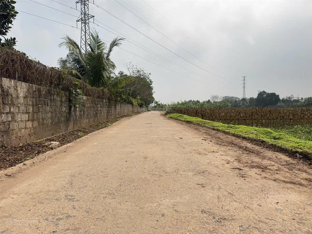 Chính chủ cần tiền bán 456m2 đất vườn  nghỉ dưỡng, giá thoả thuận.  0938 613 ***