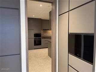 Cần cho thuê căn hộ cao cấp a12b10 180m2 full nội thất, 4 phòng ngủ view quận 1