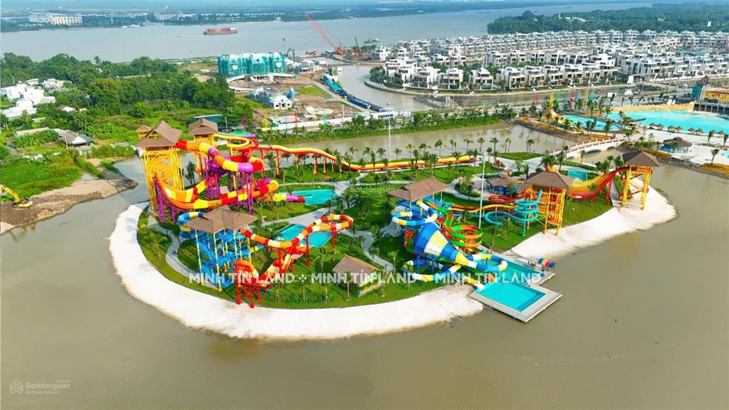 Bán nhà phố vinhomes grand park 96m2 liền kề, đường thông, giá đầu tư