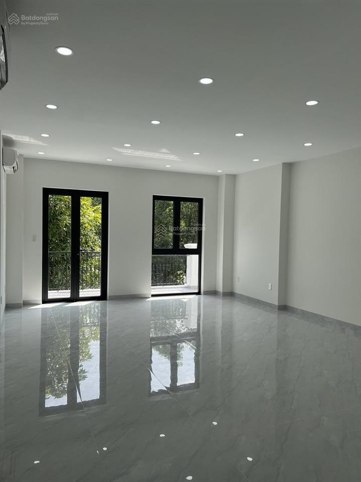 Cho thuê nhà phố vinhomes grand park. giá thuê nguyên căn hoàn thiện đẹp.  0938 618 *** ngọc lâm
