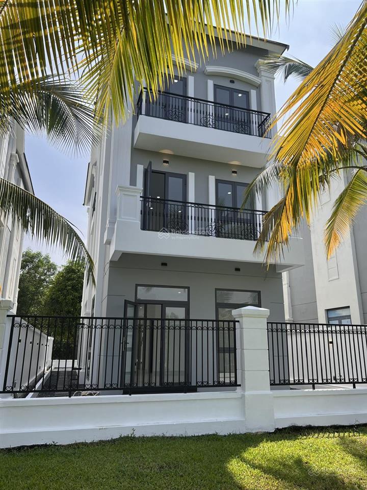 Cho thuê nhà phố vinhomes grand park. giá thuê nguyên căn hoàn thiện đẹp.  0938 618 *** ngọc lâm