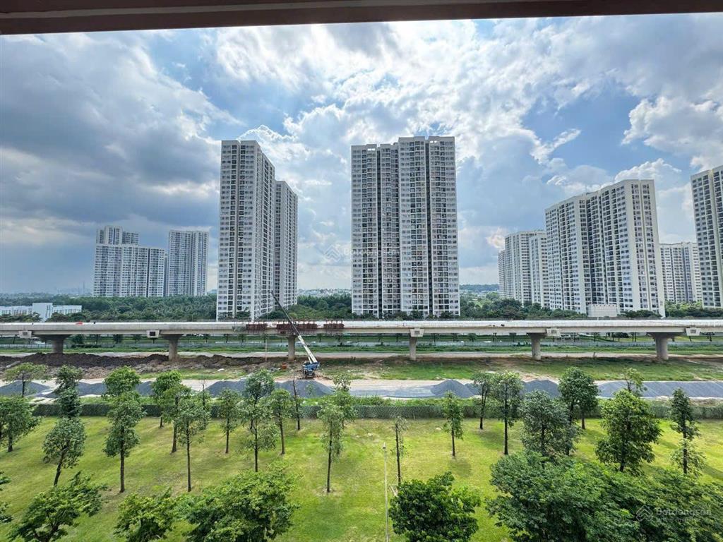 Căn 2pn góc 74m2 lumiere boulevard cần bán gấp, giá tốt đầu tư