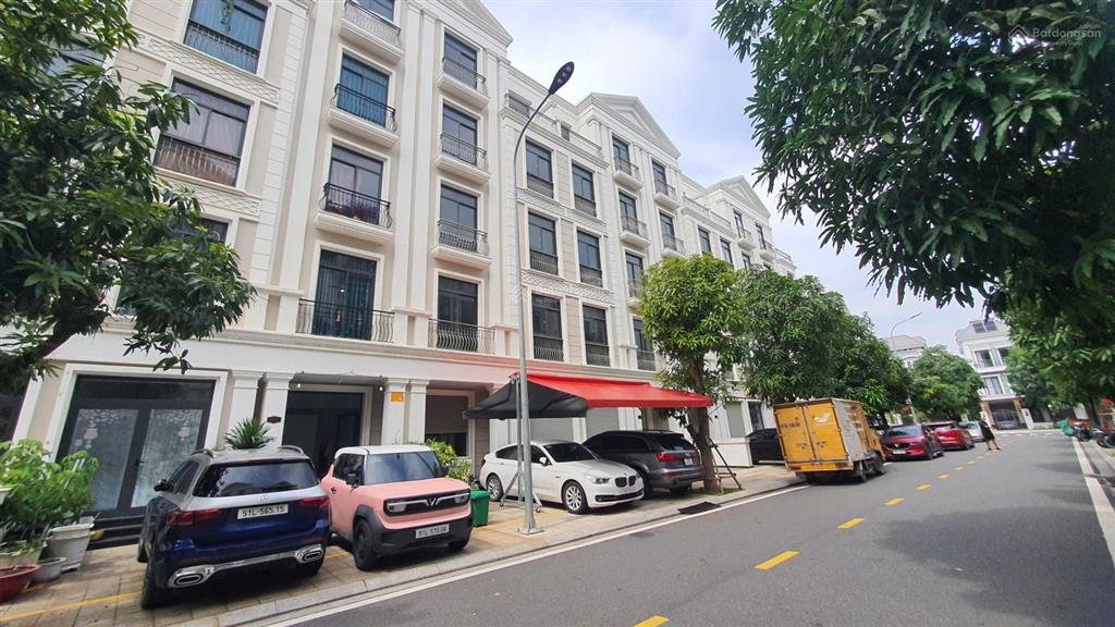 Bán nhà phố vinhomes grand park 84m2, sổ hồng gần sông