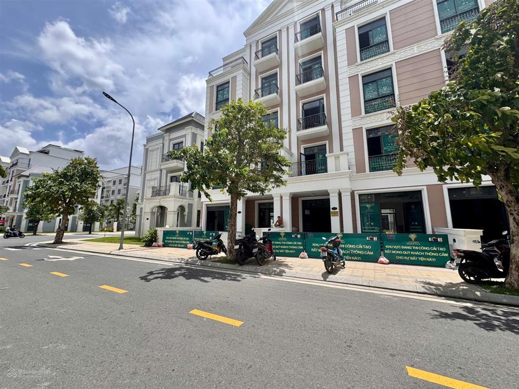Bán nhà phố vinhomes grand park 84m2, sổ hồng gần sông